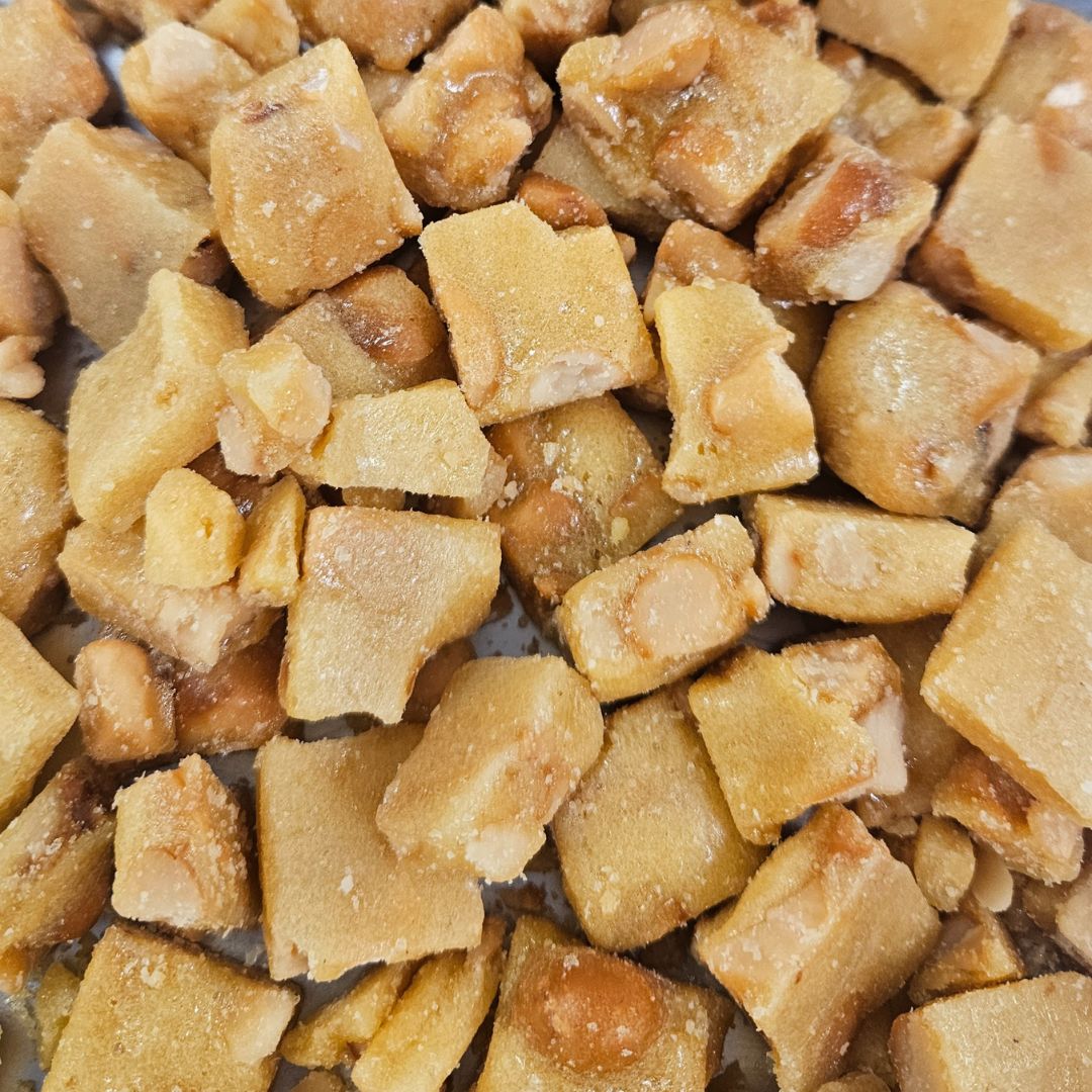 Macadamia Brittle Bites